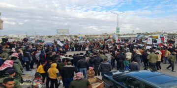 غزہ : صہیونی فوج کی النقب میں شہریوں کے گھروں کی مسماری کے خلاف اظہار یکجہتی