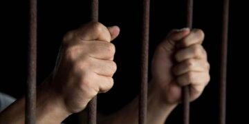 صہیونی زندانوں میں 20 برسوں سے رہائی کا منتظر فلسطینی قیدی