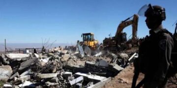 قابض صہیونی ریاست میں  فلسطینی تجارتی مرکز مسمار