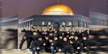 مسجد اقصیٰ میں نمازفجرکےموقع پرہزاروں فلسطینیوں کا اجتماع