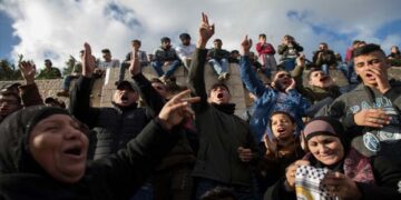 اردن میں قبلہ اول پر صہیونی حملے کے خلاف سینکڑوں افراد کا احتجاج