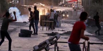 مقبوضہ فلسطین میں صہیونی چھاپہ مارکارروائیاں جاری، 12 افراد گرفتار