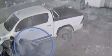 صہیونی پولیس کا فلسطینی بچے پروحشیانہ تشدد