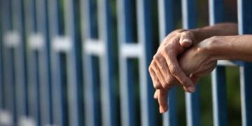 صہیونی جیل میں فلسطینی پروحشیانہ تشدد