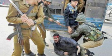 مقبوضہ کشمیر میں بھارتی جارحیت تاحال جاری، 3 نوجوان شہید