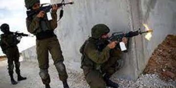 اسرائیلیوں کی موت پربوکھلائی قابض فوج کے فلسطینیوں پرحملے