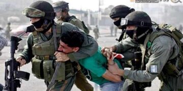 القدس میں صہیونی فوج کا فلسطینی نوجوان پر تشدد اور گرفتاری