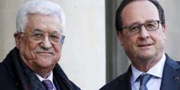 فرانسیسی صدر کا محمود عباس سے فلسطین و اسرائیل مذاکرات کی بحالی کا مطالبہ