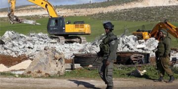 مزید نو فلسطینیوں کو اپنے ہی گھر مسمار کرنے کے صیہونی نوٹسز جاری