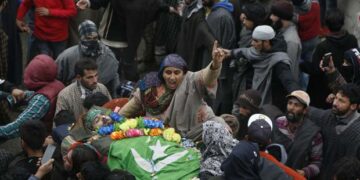 بھارتی پولیس کا کشمیریوں کو جیلوں سے نکال کر جعلی مقابلوں میں شہید کرنے کا انکشاف