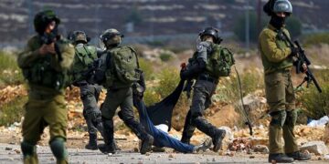 صہیونی فوج کی فائرنگ سے زخمی فلسطینی گرفتار