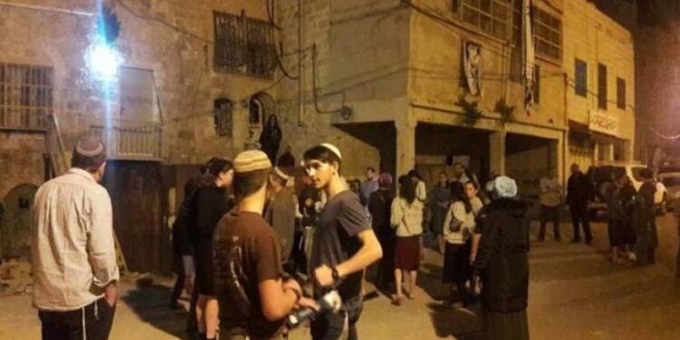 یہودی مذہبی تہوار کی آڑ میں آبادکاروں کے فلسطینیوں پر حملے