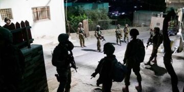 فلسطینی مزاحمت کار اسرائیل  کے لئے سنگین خطرہ، اسرائیلی اسلحہ خانے سے ہزاروں گولیاں  اور گولا بارود چرالیا