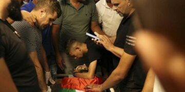 صہیونی فوج کی فائرنگ سے چودہ سالہ فلسطینی بچہ زخمی