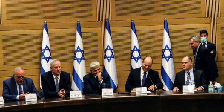 نئی صہیونی حکومت بھی اپنی مدت پوری نہیں کرسکے گی، اراکین کنیسٹ