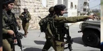 صہیونی فوج کا فلسطینیوں کے اسٹیڈیم پر دھاوا، نوجوان گرفتار