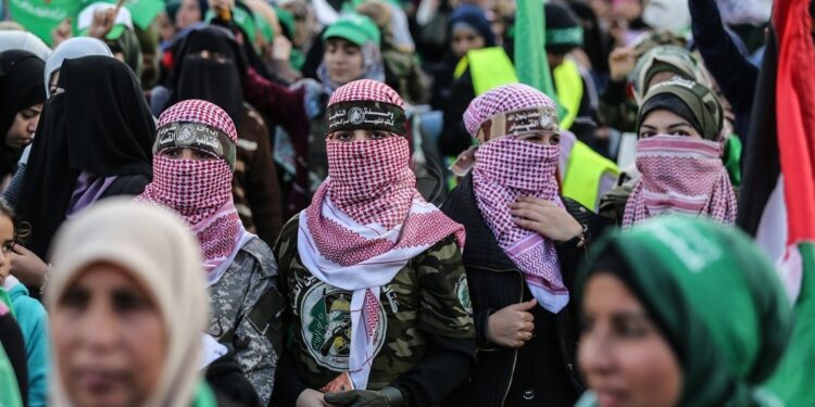 حماس کی سیاست اور مزاحمت میں خواتین کا کردار ناقابل فراموش ہے