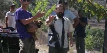 نابلس: صہیونی آبادکاروں کا فلسطینیوں پر حملہ