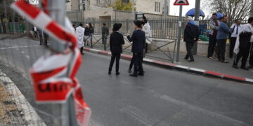 13سالہ فلسطینی نوجوان کی فائرنگ دو صیہونی آبادکار زخمی