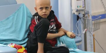 غزہ : صیہونی  ناکہ بندی سےکینسر کے ہزاروں مریضوں سمیت  350 بچے بھی علاج سے محروم