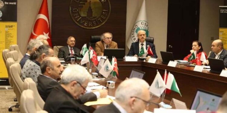 مقبوضہ کشمیر: بھارت ہندوؤ ں کو بسانے کیلئے لاکھوں ایکڑ اراضی ضبط کر رہا ہے، ڈاکٹر فائی