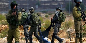 صیہونی فوج کا شہر ابو دیس پردھاوا کم سے کم 70 فلسطینی زخمی