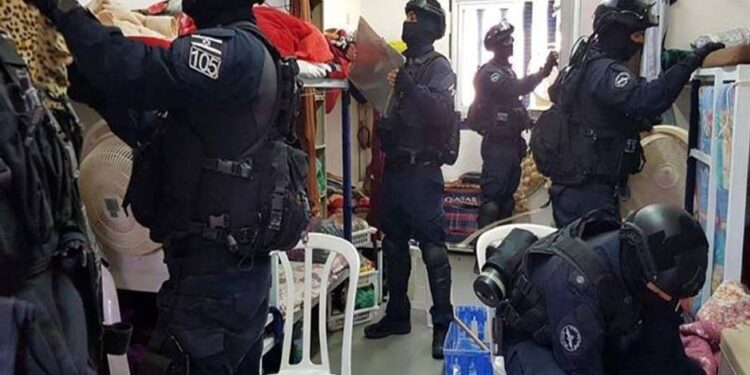 صیہونی جیل حکام کا جلبوع جیل میں فلسطینی قیدیوں پر حملہ، متعدد زخمی