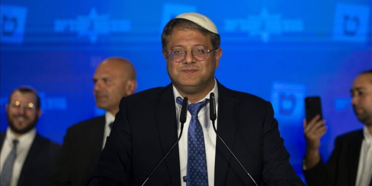 صیہونی وزیر  نے فلسطینی قیدیوں کے بیت الخلاء جانے پر پابندی لگادی