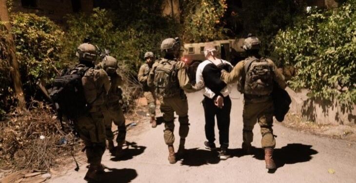 غاصب صہیونی فورسزکے چھاپے، متعدد فلسطینی اغوا