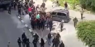 شہید فلسطینی عبدالفتاح الخروشہ کے جنازے پر عباس ملیشیا کا دھاوا