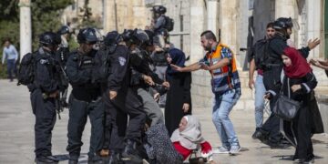 صہیونی پولیس کو فلسطینیوں کے خلاف ماورائے عدالت  چھاپوں کا اختیار  مل گیا