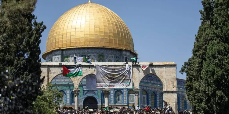 پاکستان سمیت دنیا بھر میں جمعۃ الوداع کو عالمی یوم القدس حمایتِ مظلومین منایا گیا