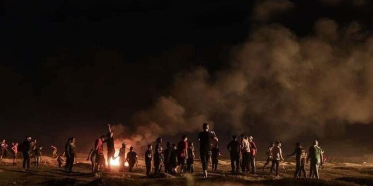 غزہ: صہیونی فورسز کی غزہ کے مظاہرین پر فائرنگ، چار فلسطینی زخمی