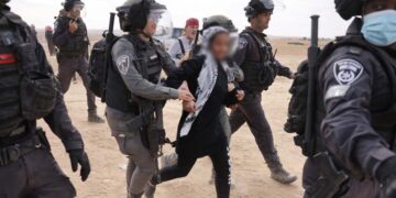 اسرائیلی فوجی پر حملے کا الزام، فلسطینی طالبہ گرفتار