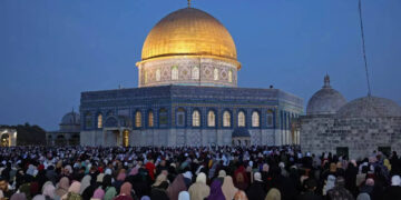 صیہونی غنڈہ گردی کو لگام دینے کےلئے فلسطینی مسجد اقصیٰ میں اعتکاف کریں