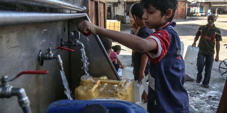 فلسطینی پناہ گزینوں کے پانی میں زہریلی پانی کی آمیزش