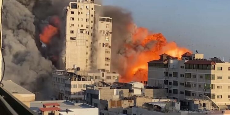 غزہ پر صہیونی دہشتگردی تیسرے روز بھی جاری، بچوں اور خواتین سمیت شہداء کی تعداد 25 ہوگئی