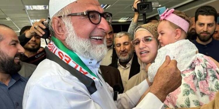 فلسطینی رہنما الشیخ جبر عمارکی 40 سالہ جلا وطنی کے بعد وطن واپسی