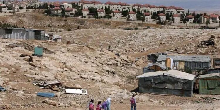 صیہونی فوج کے ہاتھوں فلسطینیوں کے تین گھر اور پانچ اسکول مسمار