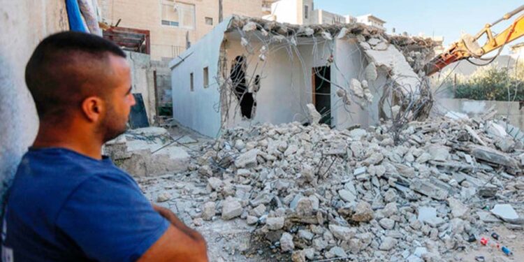 فلسطینیوں کو بے گھر کرنے کا خطرناک منصوبہ، ایک لاکھ گھروں کی مسماری کے نوٹسز