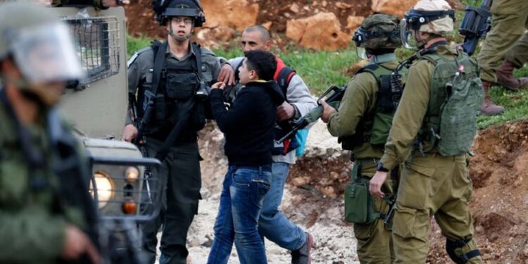 صیہونی جیلوں میں 166 فلسطینی بچے پابند سلاسل ہیں،حماس