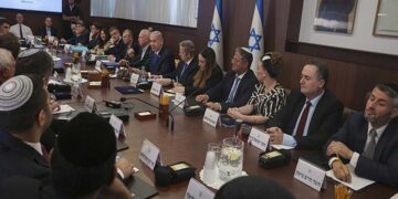 پانچ اسرائیلیوں کی ہلاکت: اعلیٰ سطحی اجلاس میں نیتن یاہو کا اسرائیل میں گینگ وار کا اعتراف