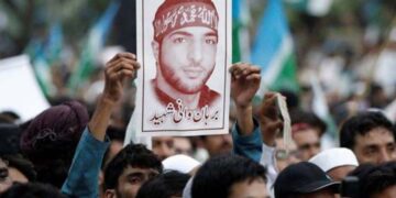 شہید برہان وانی کی ساتویں برسی، مقبوضہ کشمیر میں شٹر ڈاؤن ہڑتال