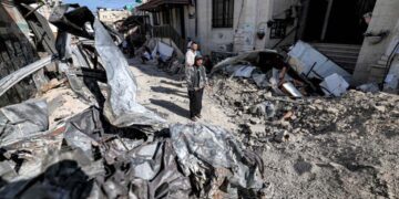 اقوام متحدہ اور شراکت داروں کا صیہونی جارحیت سے تباہ حال شہر جنین کا دورہ