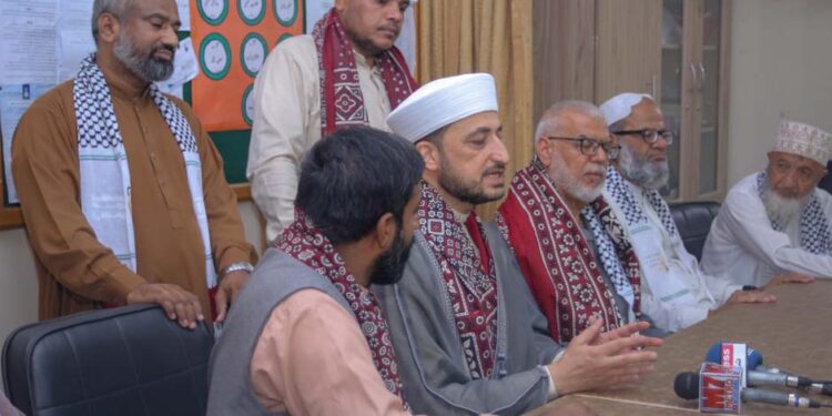 فلسطینی انٹرنیشنل وفد کا جماعت اسلامی کے صوبائی دفتر کا دورہ، ڈاکٹر معراج اور حسین محنتی سے ملاقات