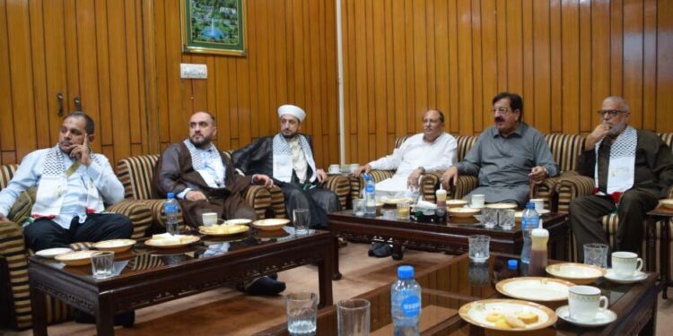 فلسطینی وفد کا منہاج القرآن مرکز لاہور کا دروہ، خرم نواز گنڈا پور نے استقبال کیا