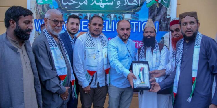 علمائے کرام مسئلہ فلسطین کو عوام تک پہنچانے میں کردار ادا کریں، فلسطینی وفد