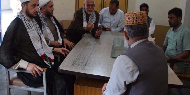 فلسطینی وفد کے شرکاء کا جامعہ نعیمیہ لاہور کا دورہ، ڈاکٹر راغب نعیمی سے ملاقات