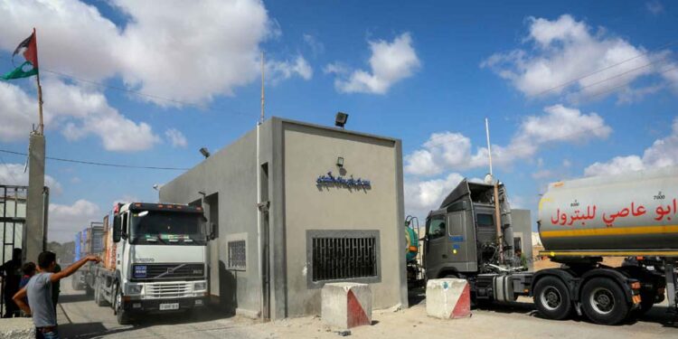 17 سالوں سے محاصرے کا شکار غزہ پر برآمدات پر پابندی ختم