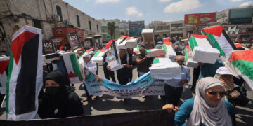 صیہونی فوج نے عشروں سے11 فلسطینی  شہداء کے جسد خاکی ضبط کئے ہوئے ہیں